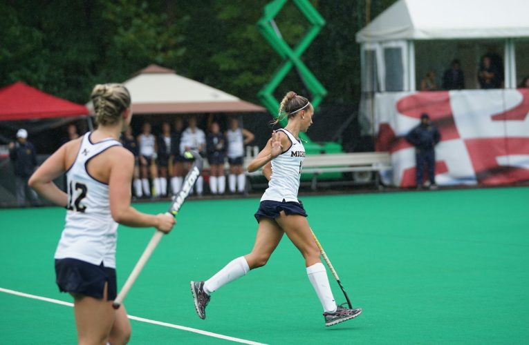 Tussen hoop en afschrijving: De kwetsbare levenscyclus van Amerikaans college hockey
